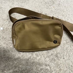 Lululemon belt bag 1L